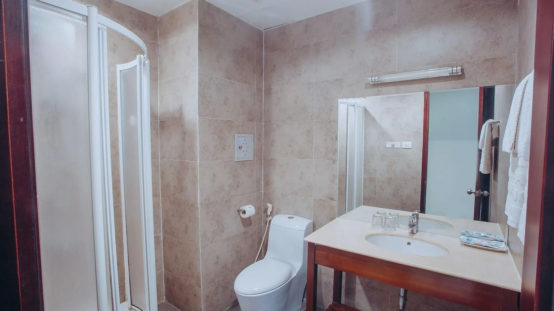 Vinh Trung Plaza Hotel Da Nang 4*,  Vietnam